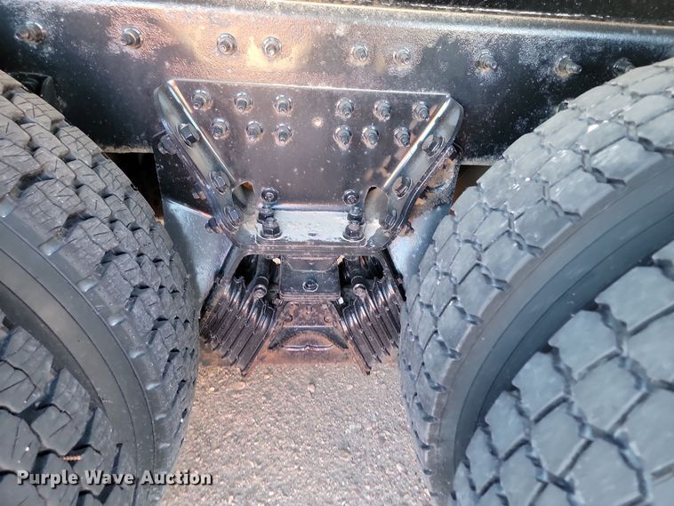 image for item KU9031 2010 International  Work Star 7600 SFA dump truck