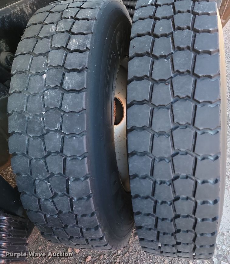 image for item KU9031 2010 International  Work Star 7600 SFA dump truck