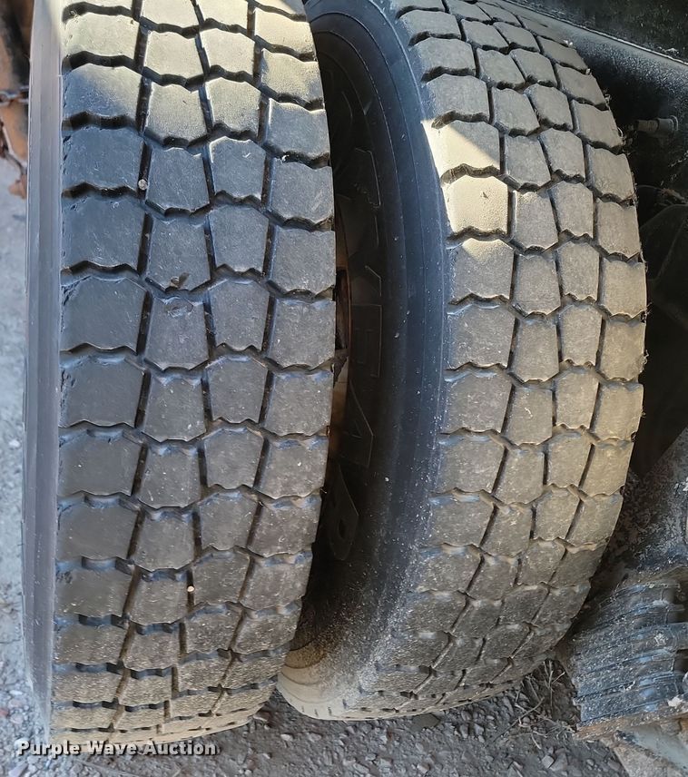 image for item KU9031 2010 International  Work Star 7600 SFA dump truck