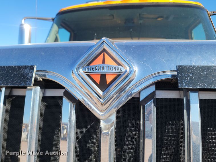 image for item KU9031 2010 International  Work Star 7600 SFA dump truck