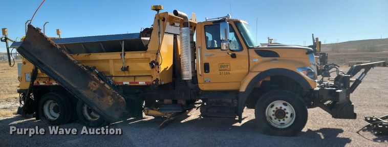 image for item KU9032 2011 International WorkStar 7600 SFA dump truck