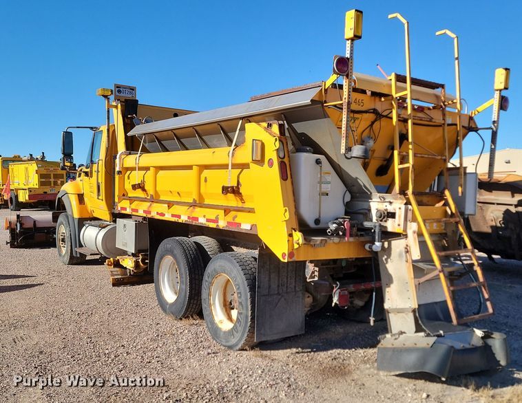 image for item KU9032 2011 International WorkStar 7600 SFA dump truck