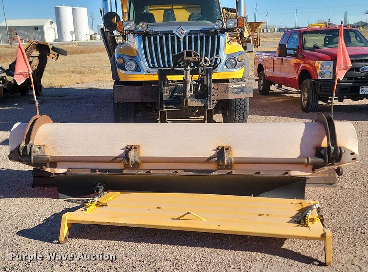 image for item KU9032 2011 International WorkStar 7600 SFA dump truck