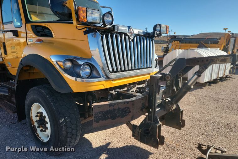 image for item KU9032 2011 International WorkStar 7600 SFA dump truck