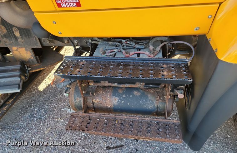 image for item KU9032 2011 International WorkStar 7600 SFA dump truck