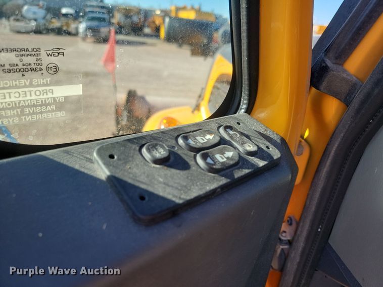 image for item KU9032 2011 International WorkStar 7600 SFA dump truck