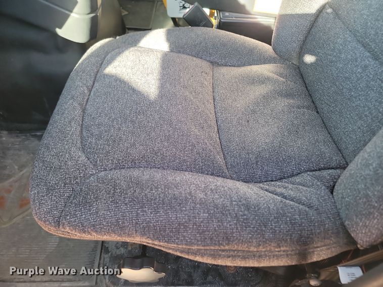 image for item KU9032 2011 International WorkStar 7600 SFA dump truck