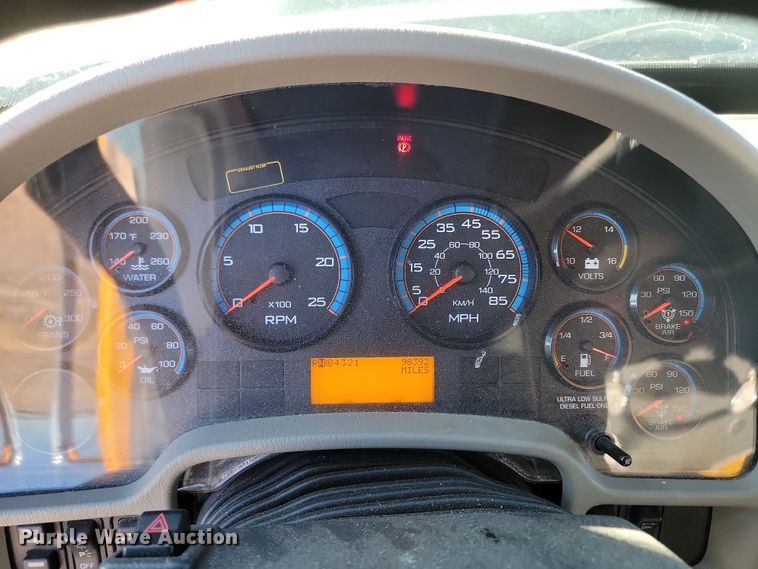 image for item KU9032 2011 International WorkStar 7600 SFA dump truck