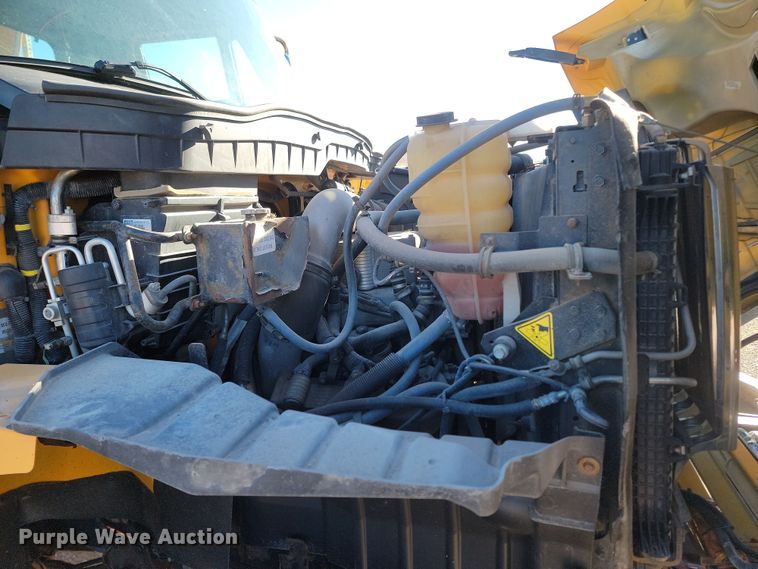 image for item KU9032 2011 International WorkStar 7600 SFA dump truck