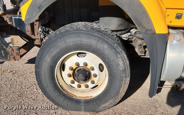 image for item KU9032 2011 International WorkStar 7600 SFA dump truck