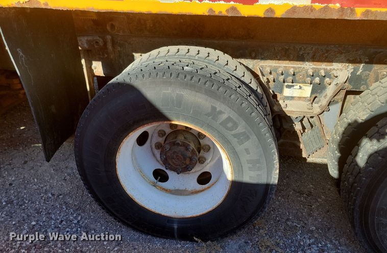 image for item KU9032 2011 International WorkStar 7600 SFA dump truck