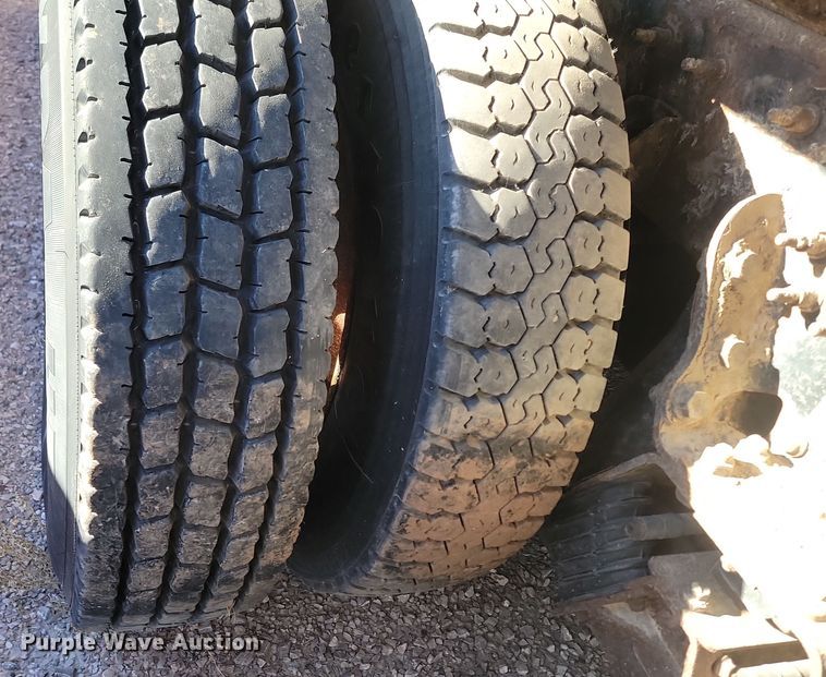 image for item KU9032 2011 International WorkStar 7600 SFA dump truck