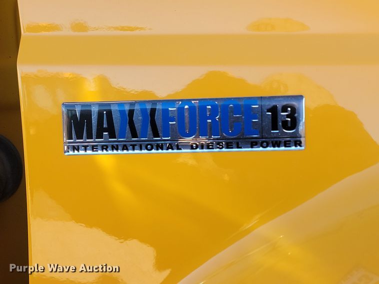 image for item KU9032 2011 International WorkStar 7600 SFA dump truck