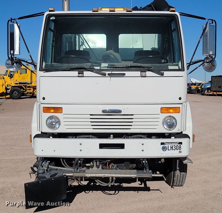 image for item KU9033 2006 Freightliner  Johnson FC-80 street sweeper truck