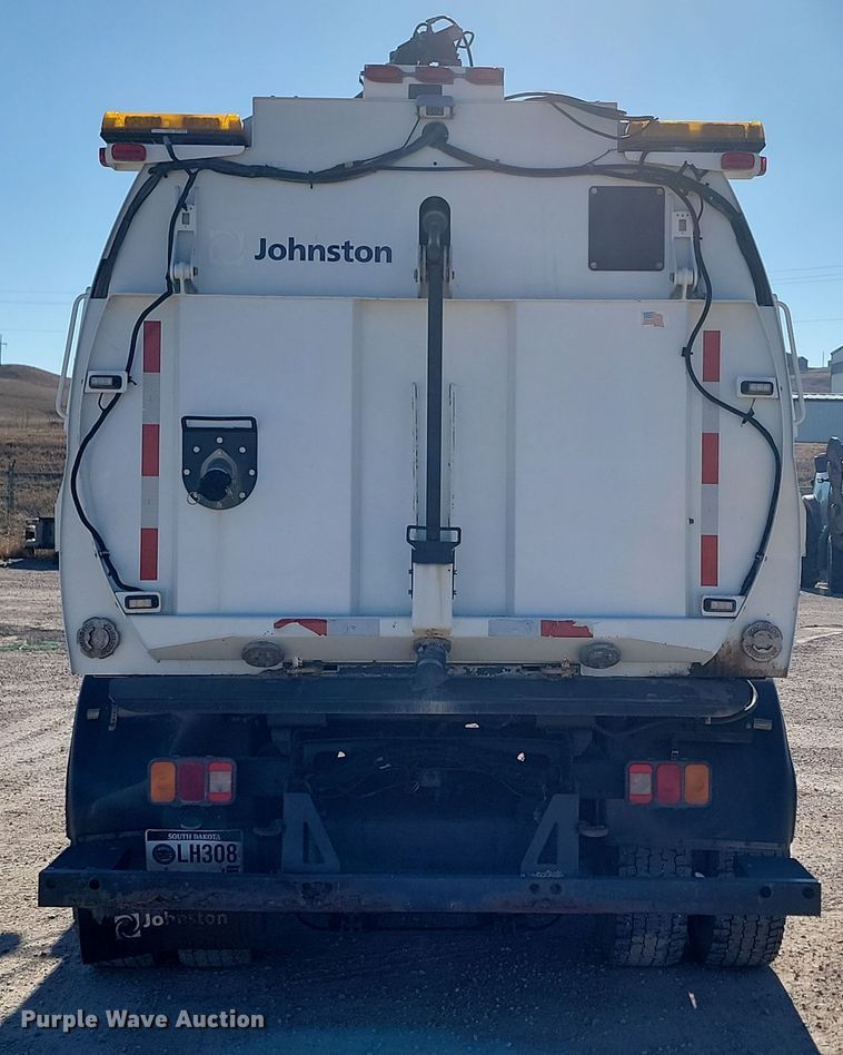 image for item KU9033 2006 Freightliner  Johnson FC-80 street sweeper truck