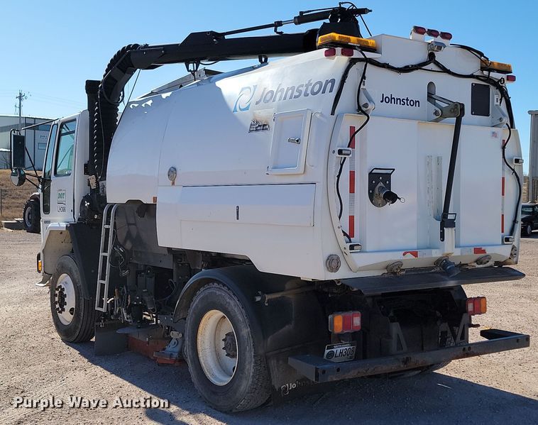image for item KU9033 2006 Freightliner  Johnson FC-80 street sweeper truck