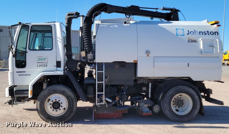 image for item KU9033 2006 Freightliner  Johnson FC-80 street sweeper truck