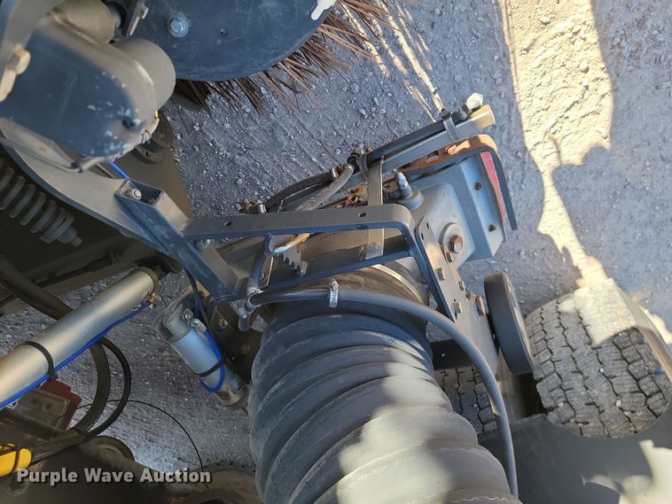 image for item KU9033 2006 Freightliner  Johnson FC-80 street sweeper truck