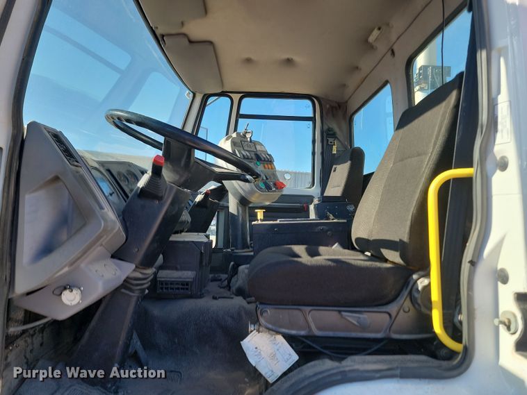 image for item KU9033 2006 Freightliner  Johnson FC-80 street sweeper truck