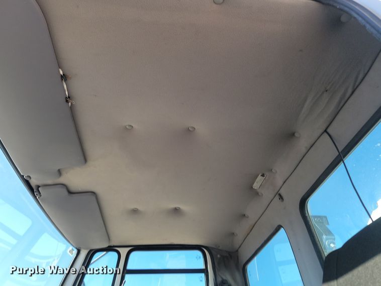 image for item KU9033 2006 Freightliner  Johnson FC-80 street sweeper truck