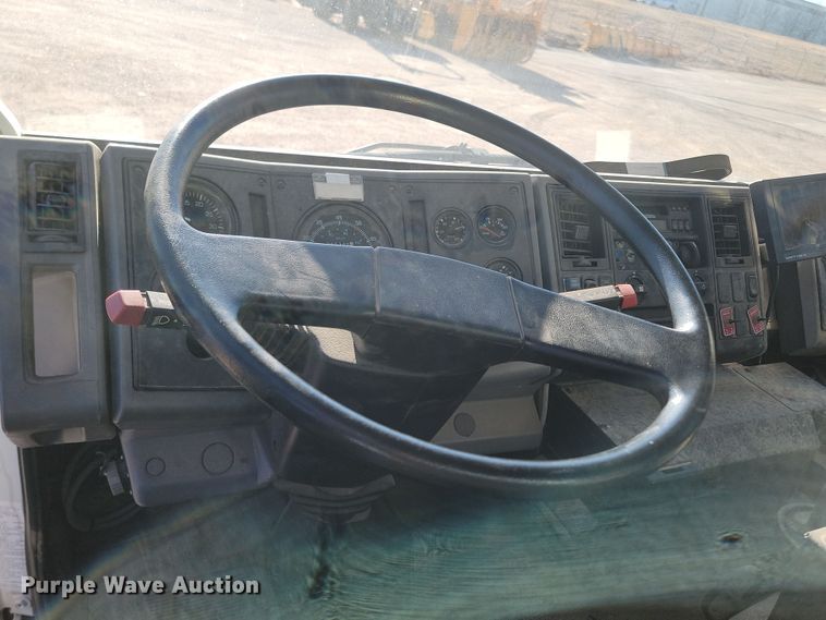 image for item KU9033 2006 Freightliner  Johnson FC-80 street sweeper truck