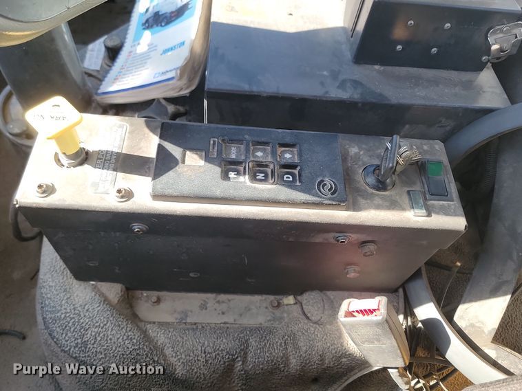 image for item KU9033 2006 Freightliner  Johnson FC-80 street sweeper truck