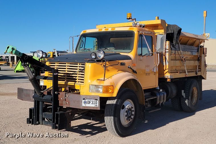 image for item KU9035 1995 International  4700 dump truck
