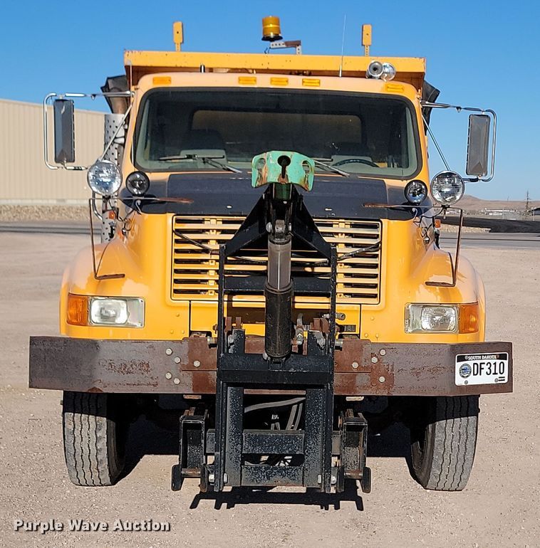image for item KU9035 1995 International  4700 dump truck
