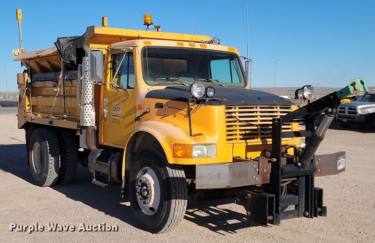 image for item KU9035 1995 International  4700 dump truck