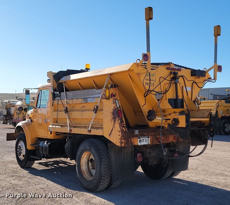 image for item KU9035 1995 International  4700 dump truck