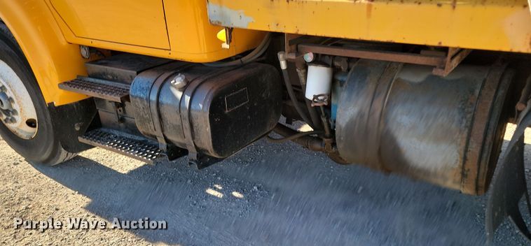 image for item KU9035 1995 International  4700 dump truck