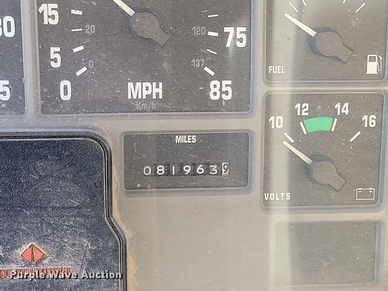 image for item KU9035 1995 International  4700 dump truck