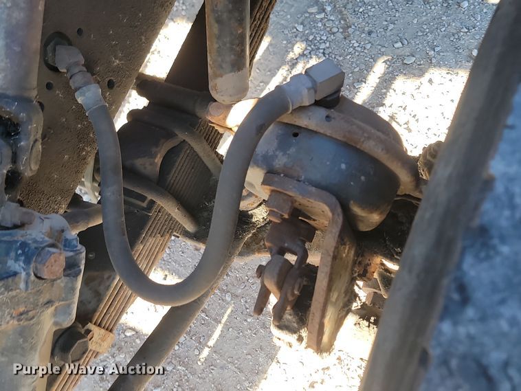 image for item KU9035 1995 International  4700 dump truck