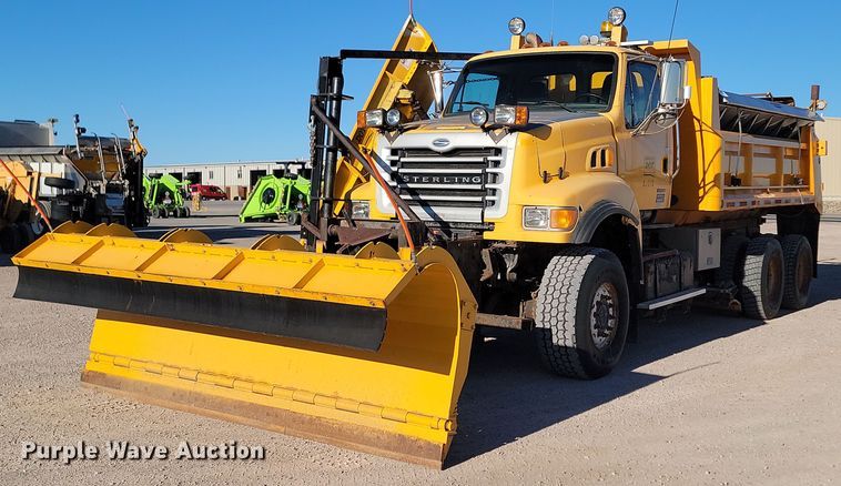 image for item KU9036 2002 Sterling LT9500 dump truck