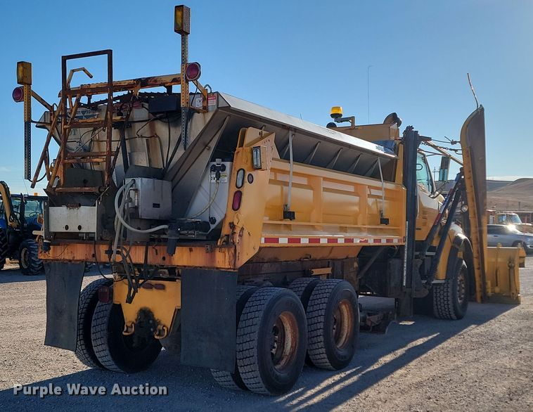 image for item KU9036 2002 Sterling LT9500 dump truck