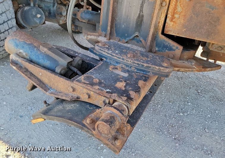 image for item KU9036 2002 Sterling LT9500 dump truck