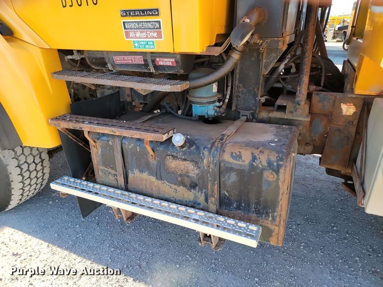 image for item KU9036 2002 Sterling LT9500 dump truck