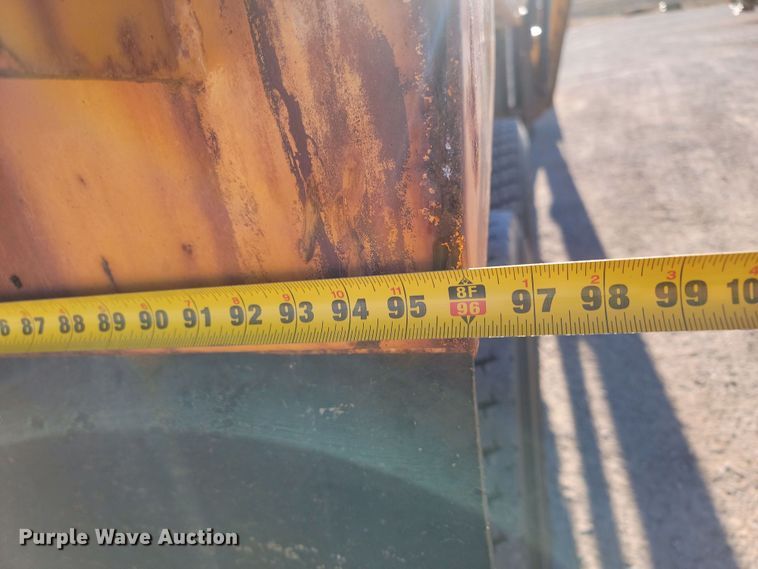 image for item KU9036 2002 Sterling LT9500 dump truck