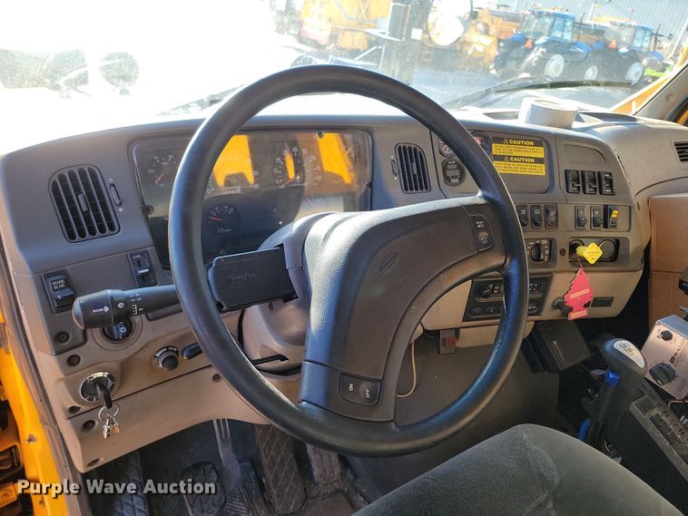 image for item KU9036 2002 Sterling LT9500 dump truck