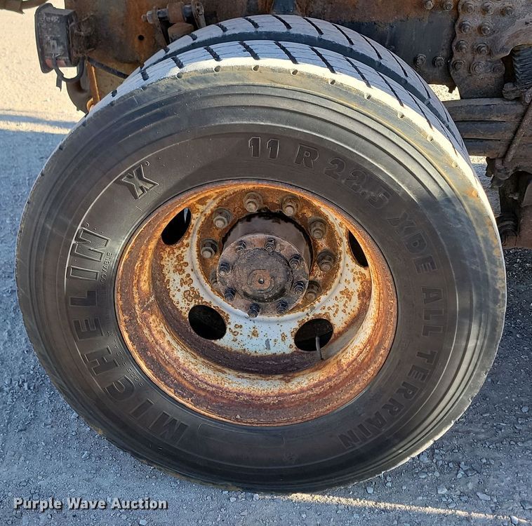 image for item KU9036 2002 Sterling LT9500 dump truck