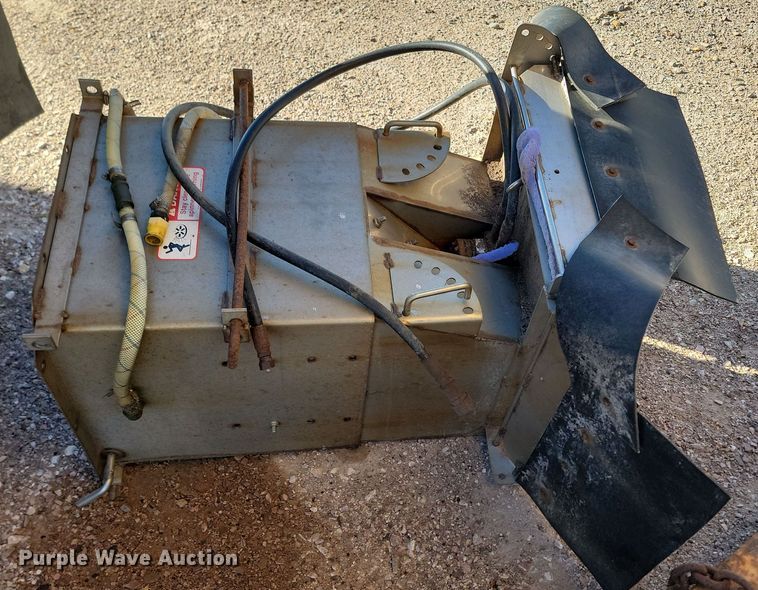 image for item KU9036 2002 Sterling LT9500 dump truck