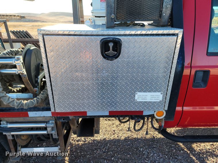 image for item KU9037 2011 Ford  F550 Super Duty XL bucket truck