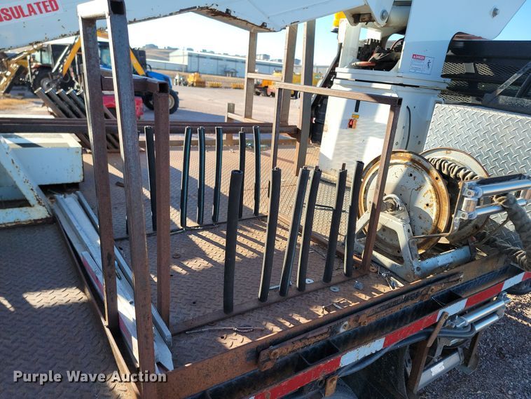 image for item KU9037 2011 Ford  F550 Super Duty XL bucket truck