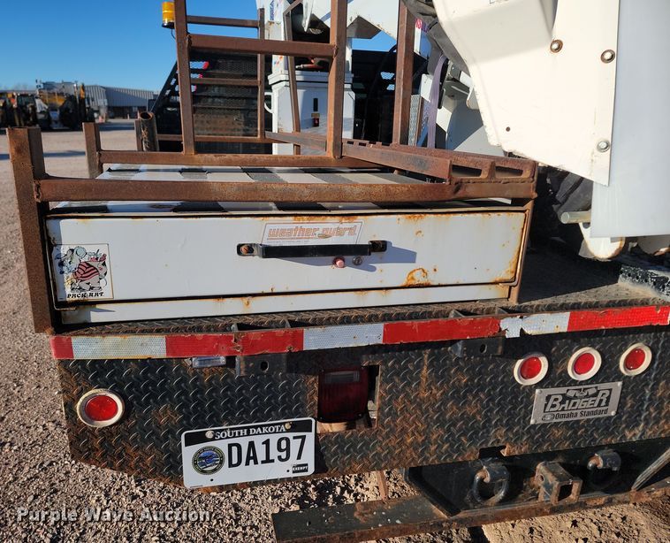 image for item KU9037 2011 Ford  F550 Super Duty XL bucket truck