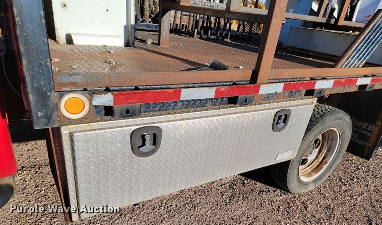 image for item KU9037 2011 Ford  F550 Super Duty XL bucket truck