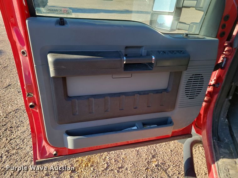 image for item KU9037 2011 Ford  F550 Super Duty XL bucket truck