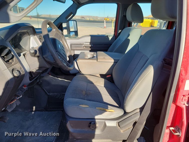 image for item KU9037 2011 Ford  F550 Super Duty XL bucket truck