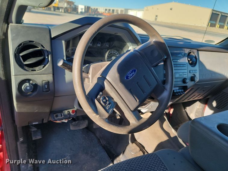 image for item KU9037 2011 Ford  F550 Super Duty XL bucket truck