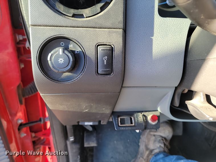 image for item KU9037 2011 Ford  F550 Super Duty XL bucket truck