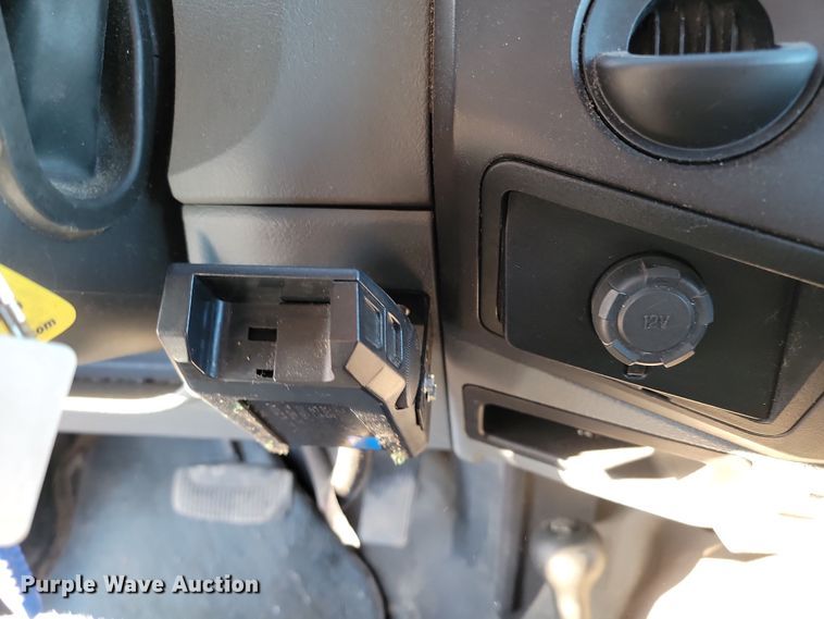 image for item KU9037 2011 Ford  F550 Super Duty XL bucket truck